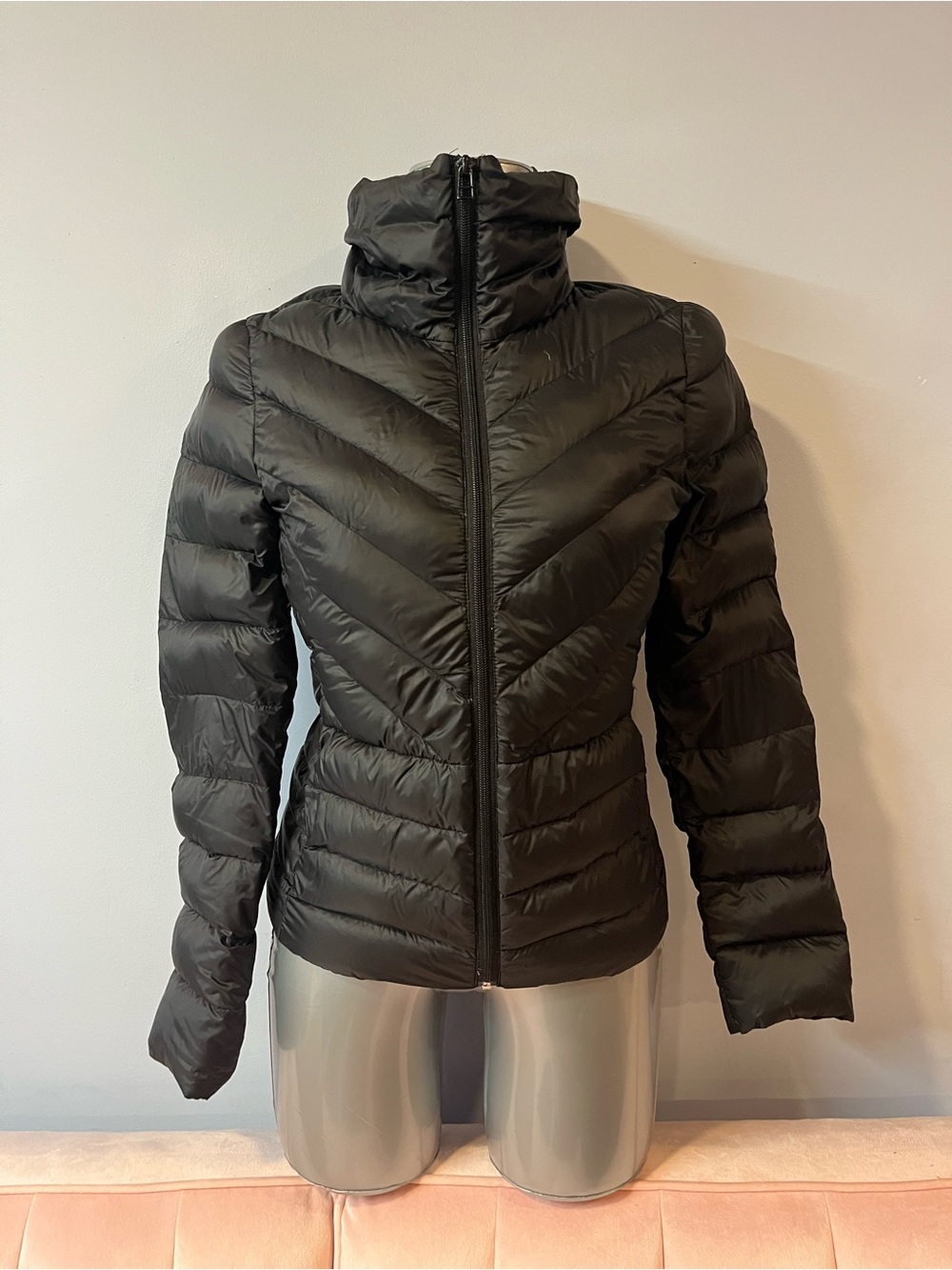 H&M Black Quilted Chevron Puffer Jacket